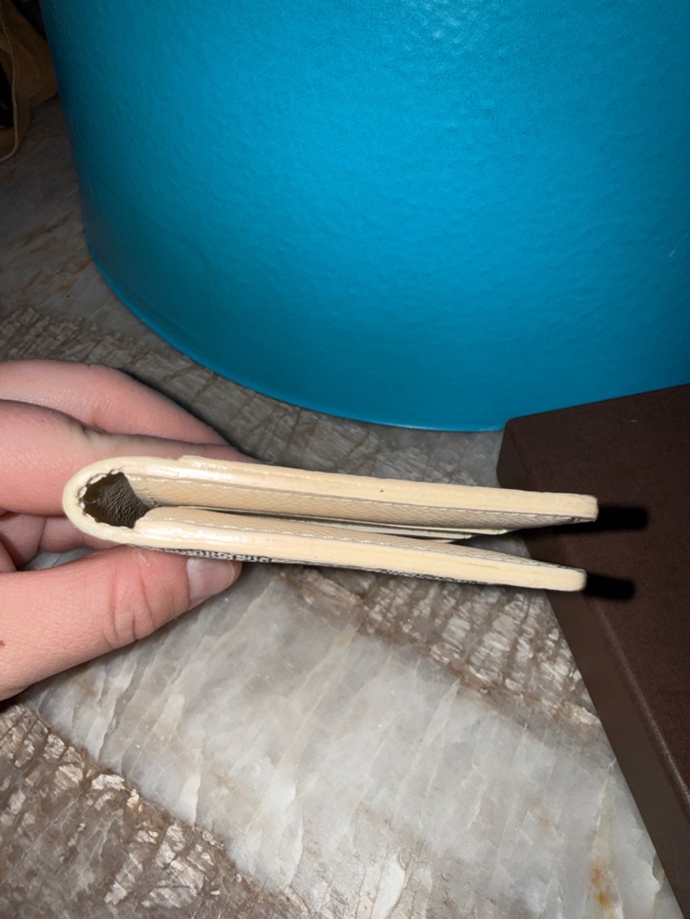 Louis Vuitton Damier Azur Card Holder - Cream & Gray Check - Picture 3 of 8